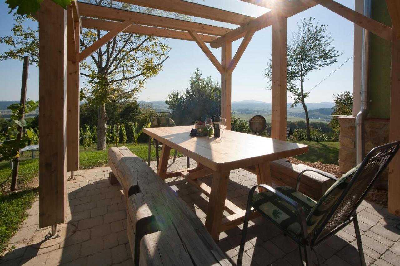 Ferienhaeuser Im Weingarten Fehring Екстериор снимка